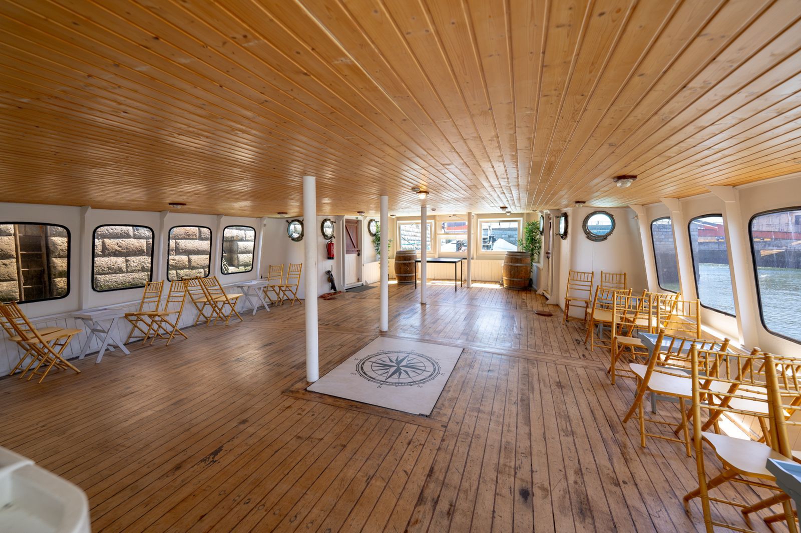 INTERIOR BARCO EVORA - SARDINHA DO TEJO